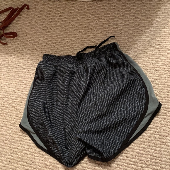 Nike Shorts - Picture 2 of 2